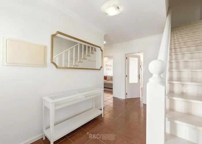 Serene Villa - Perfect family retreat near Nazaré Famalicão